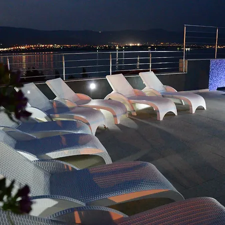 Exclusive Palace Ii Appartamento *