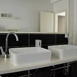 Exclusive Palace Ii Apartment