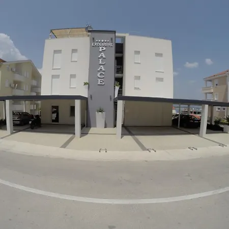 Exclusive Palace Ii *