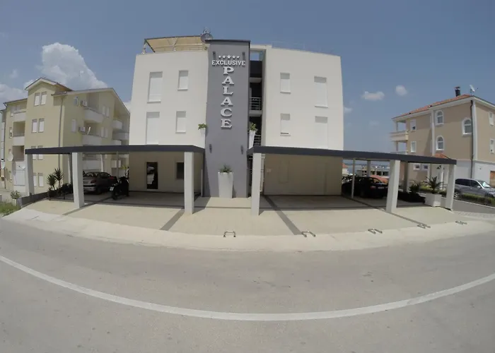 Exclusive Palace Ii *